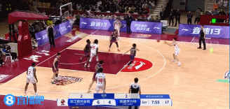 神来之笔！阿不都对抗防守 失衡后抛投打板命中还要加罚